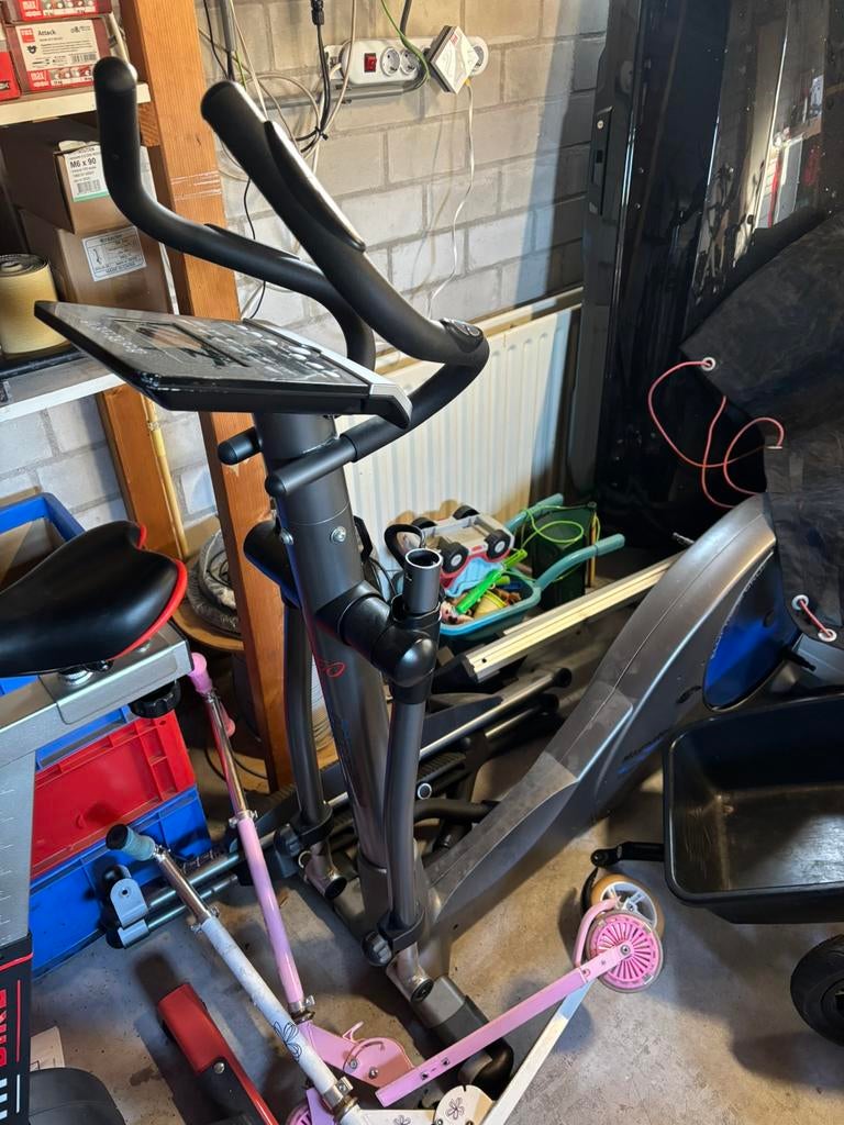 Infinity crosstrainer., Ophalen, Gebruikt, Overige merken