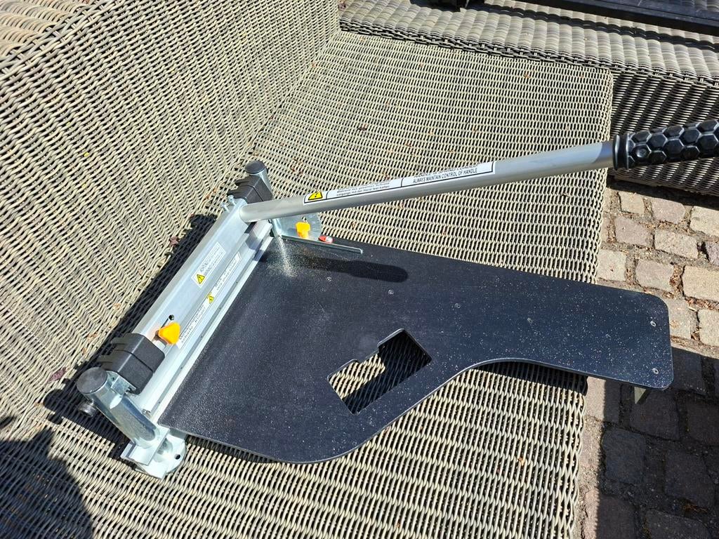 PVC snijder - slechts 1 keer gebruikt, in graden verstelbaar, Ophalen of Verzenden