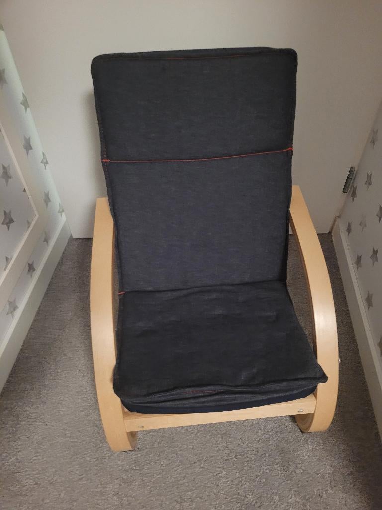 Poang kinderfauteuil donker blauw, Ophalen, Zo goed als nieuw, Overige typen
