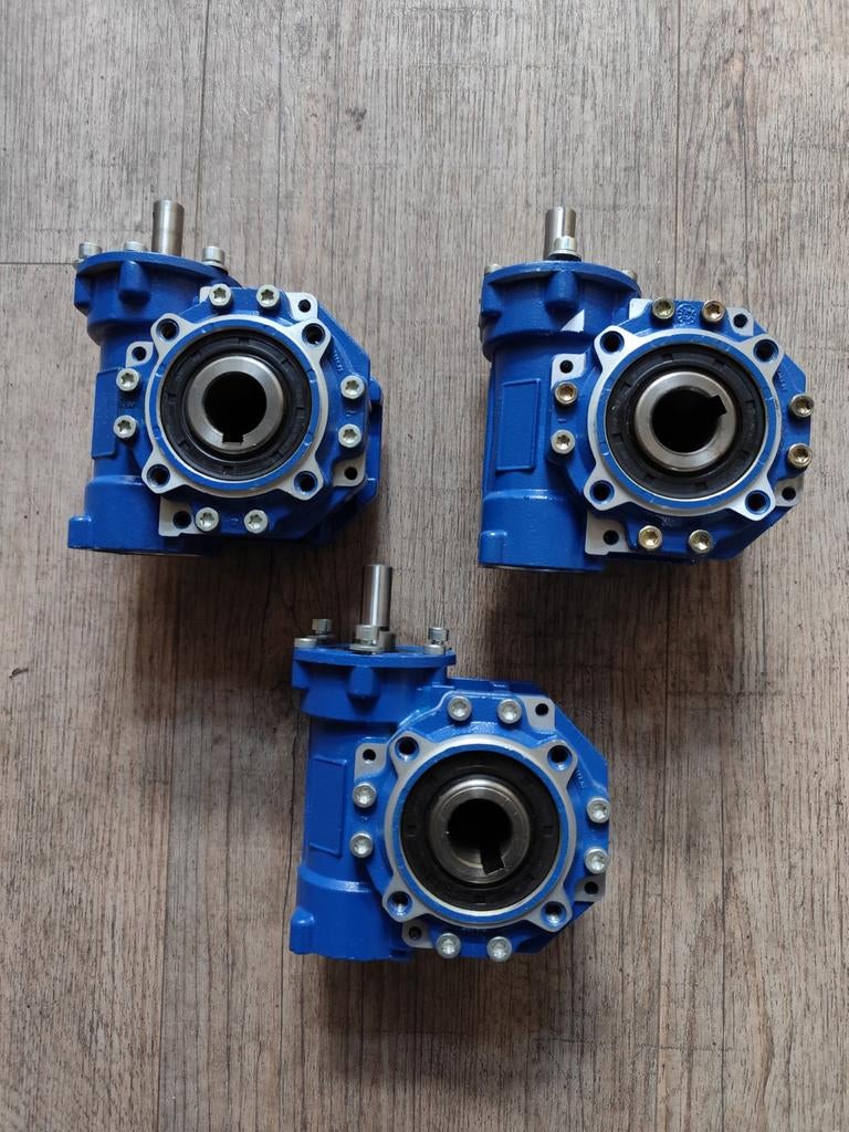 Haakse overbrenging met vertraging 100:1, Ophalen