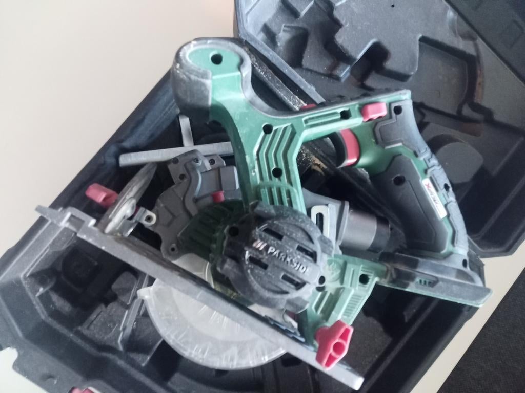 Parkside 20V cirkelzaag, Ophalen of Verzenden, 1200 watt of meer, Cirkelzaag, 30 tot 70 mm