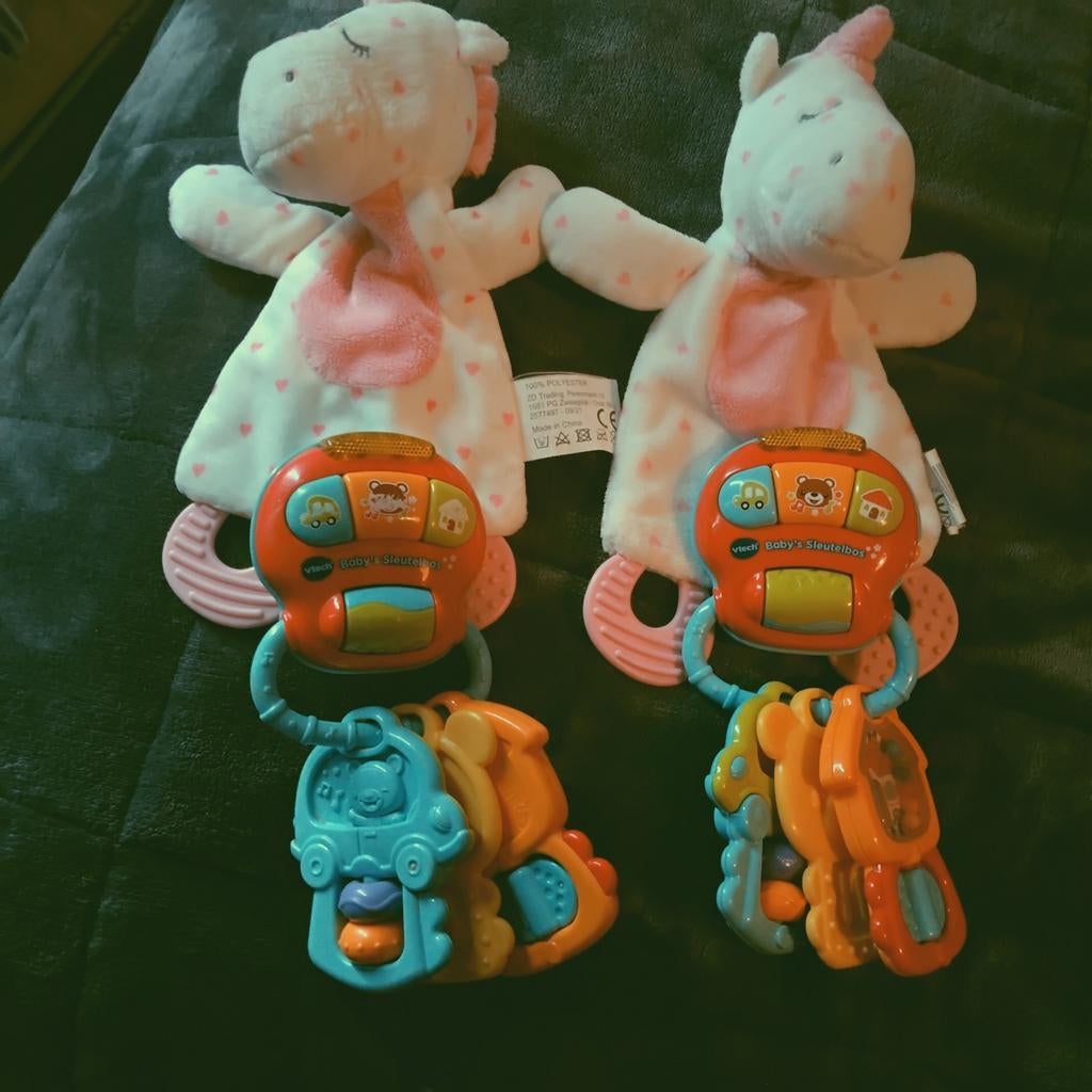 Knuffels, speeltjes  broekjes  enz, Ophalen of Verzenden, Gebruikt, Overige typen