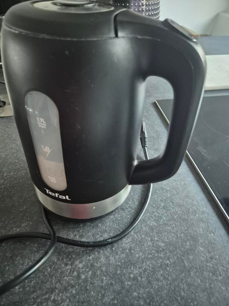 Tefal waterkoker - Zwart, 1.7L, 1 tot 2 liter, Ophalen, Gebruikt, Draadloos