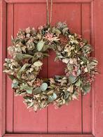 Mooie volle krans, Ophalen of Verzenden, Zo goed als nieuw
