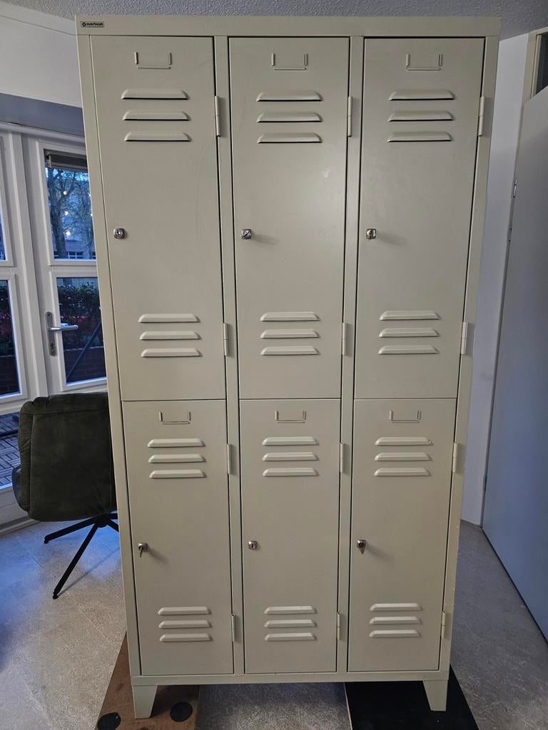 Gave lockerkast Overtoom, Ophalen, Gebruikt, Stoer