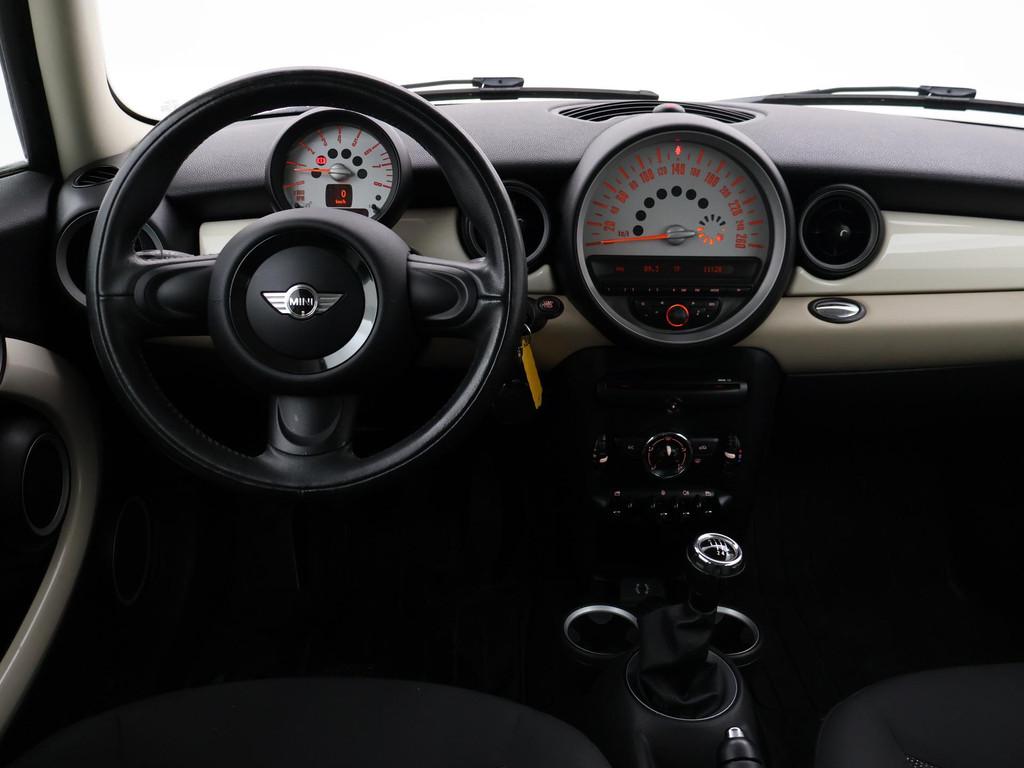Mini Mini Clubman 1.6 COOPER PEPPER TWO-TONE + XENON | AIRCO, Auto's, Voorwielaandrijving, Euro 5, Stof, Gebruikt