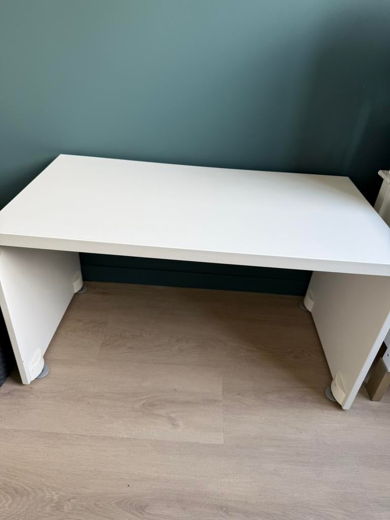 Smastad tafeltje IKEA, Ophalen of Verzenden, Zo goed als nieuw