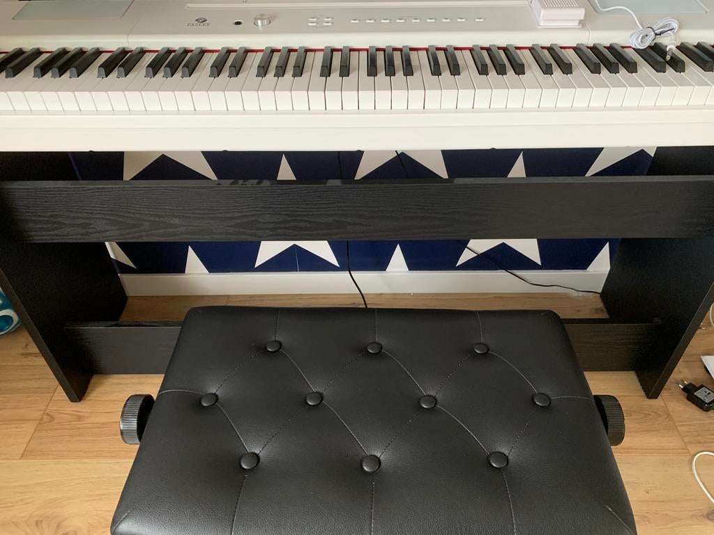 Fazley FSP-500 Digitale Piano — inclusief bankje en stand, Ophalen, Wit, Digitaal, Zo goed als nieuw
