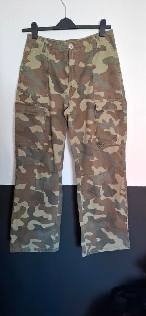 Mooie camouglage broek maat 40, Kleding | Dames, Broeken en Pantalons, Maat 38/40 (M), Ophalen of Verzenden, Zo goed als nieuw