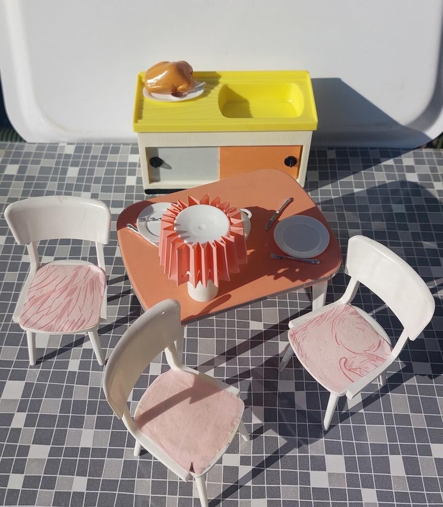 Vintage poppenhuis keuken meubels retro 50s 60s mid century, Verzamelen, Ophalen of Verzenden, Gebruikt, Poppenhuis