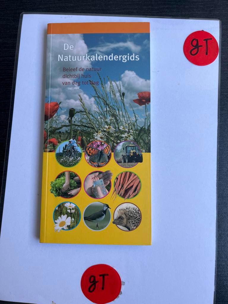 De Natuurkalendergids: Beleef de natuur dichtbij huis, Boeken, Natuur, Ophalen of Verzenden, Zo goed als nieuw, Natuur algemeen