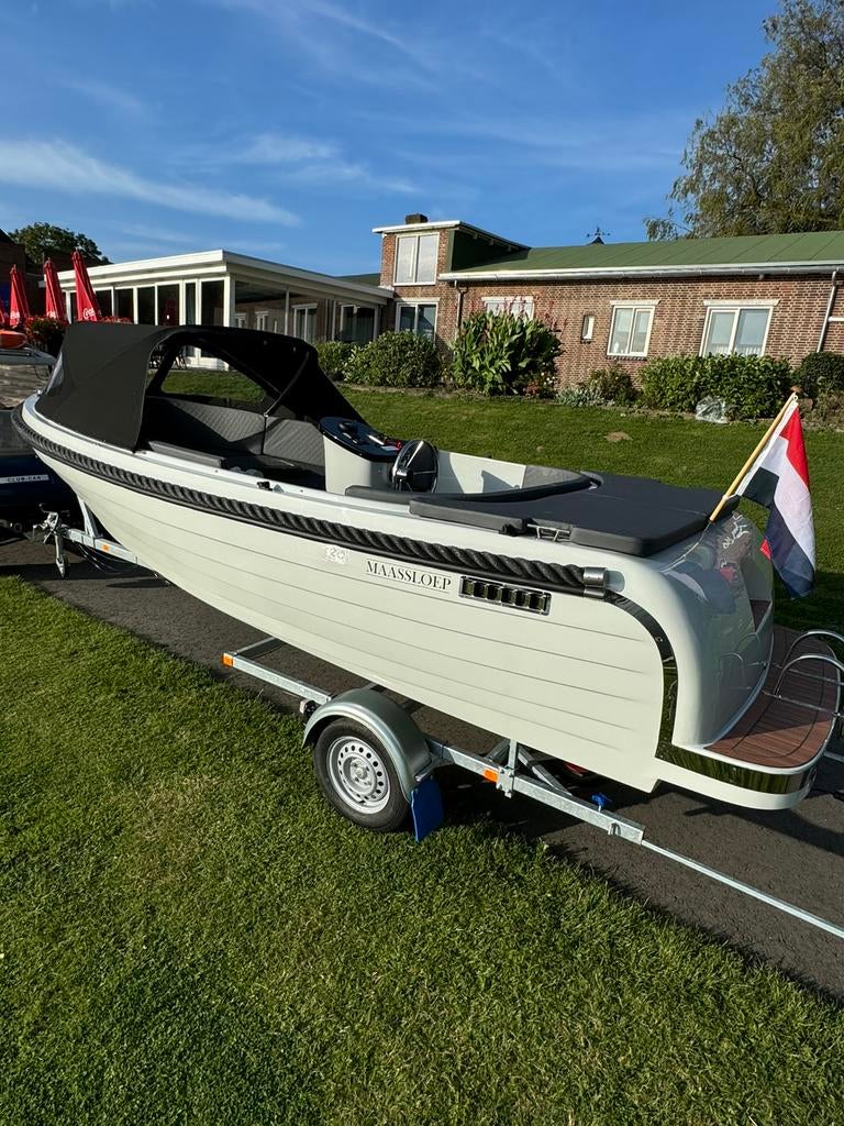 Maassloep 570 honda 20pk occaion bwj 024 luxe opties