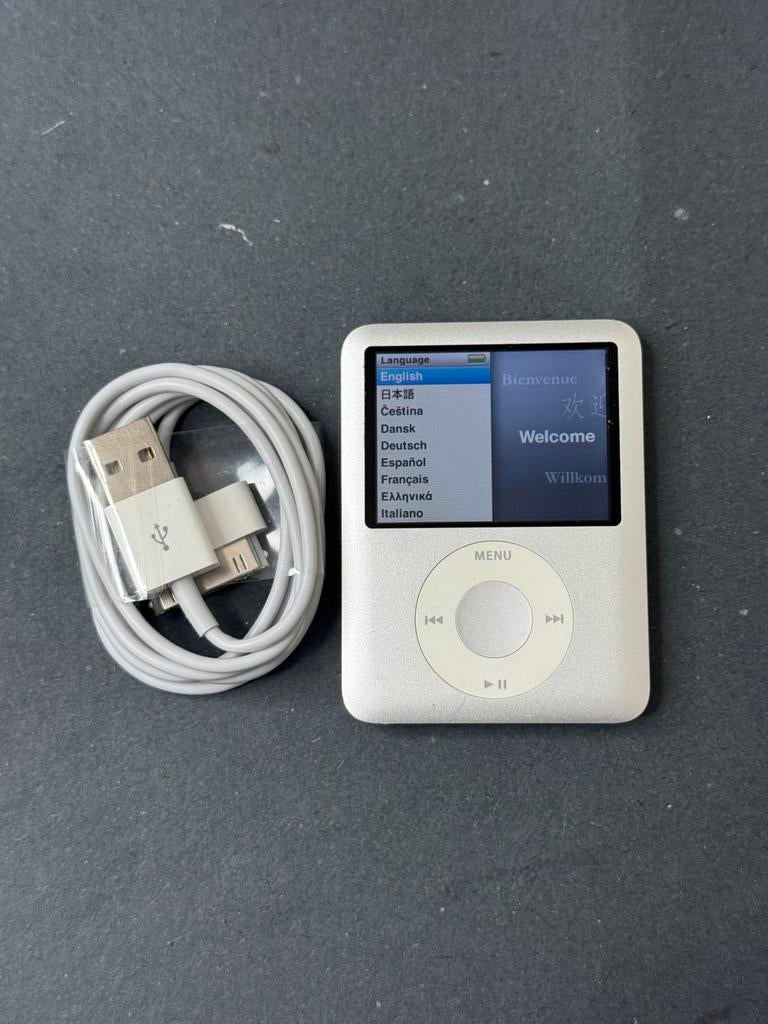 Apple iPod Nano 3 Zilver 4GB, Gebruikt, Ophalen of Verzenden, Nano, Zilver