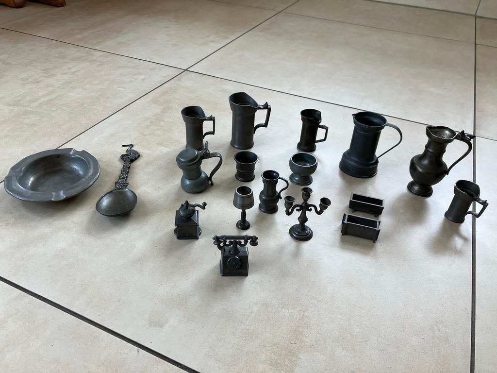 Verzameling van 18 tinnen miniaturen, Ophalen of Verzenden