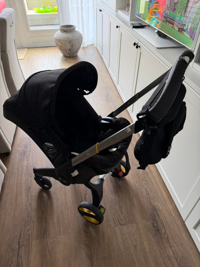 Doona autostoel/ kinderwagen, Kinderen en Baby's, Kinderwagens en Combinaties, Ophalen, Gebruikt, Overige merken