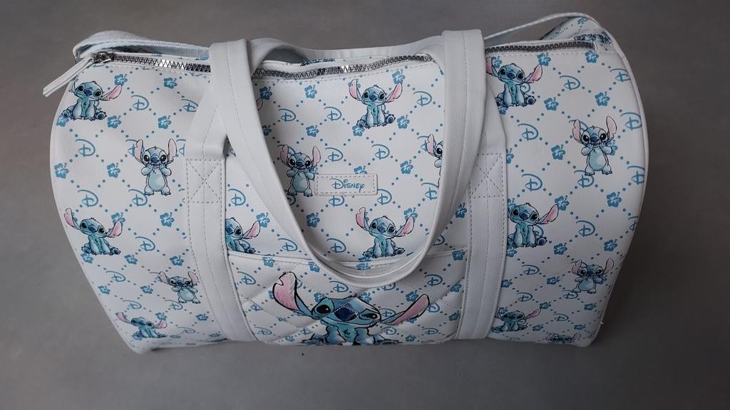 Leuke Stitch sporttas / reistas - Zo goed als nieuw!, Sieraden, Tassen en Uiterlijk, Ophalen, Zo goed als nieuw, Unisex volwassen