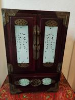 Prachtig vintage Chinees houten sieradenkastje met jade, Verzenden