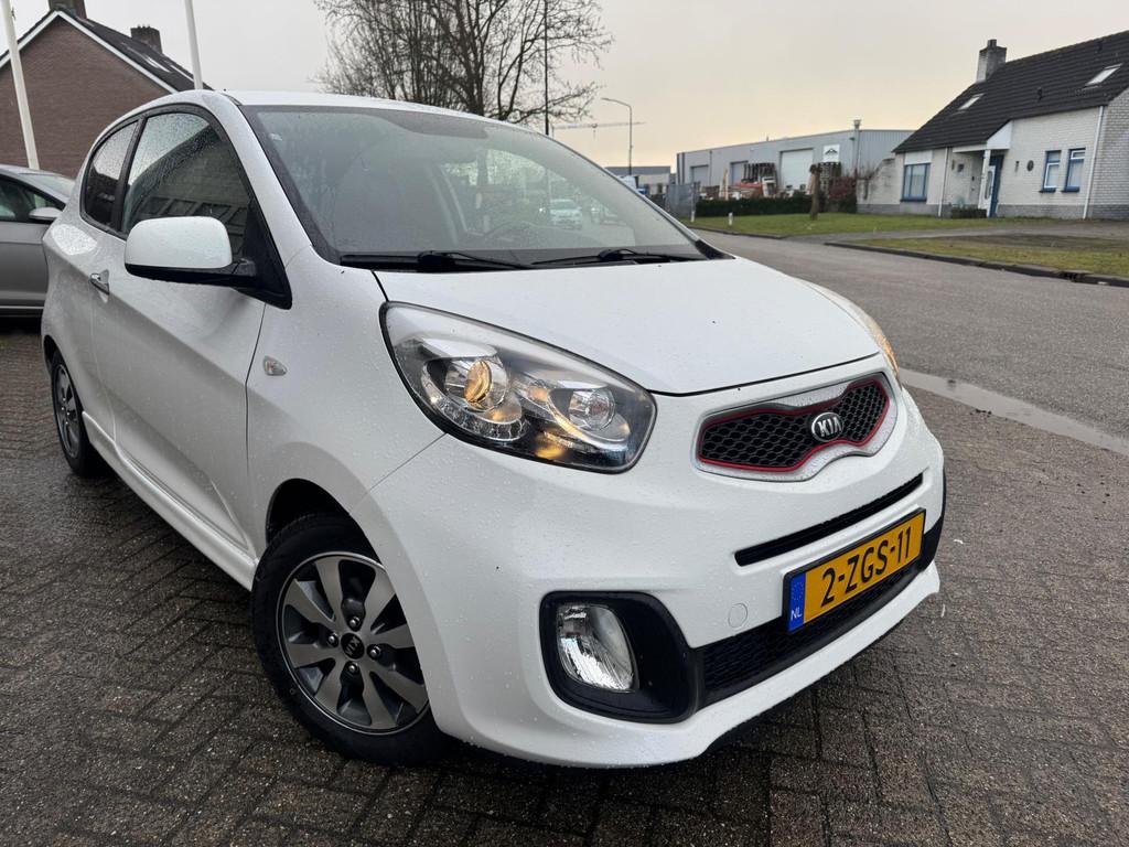 Kia Picanto 1.0 CVVT X-treme AIRCO, TREKHAAK, LEER,, Voorwielaandrijving, Euro 5, Gebruikt, 400 kg