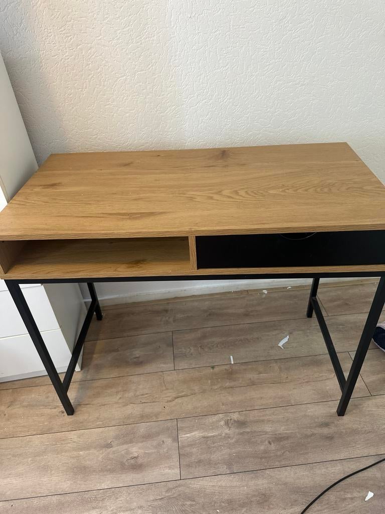 Stijlvol Studie Bureau met Lade - Perfect voor Thuiswerk, Huis en Inrichting, Ophalen of Verzenden, Gebruikt, Bureau
