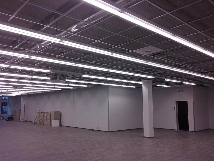 Verlichting voor werkplaats,winkel,magazijn ed, Huis en Inrichting, Lampen | Plafondlampen, Zo goed als nieuw, Metaal, Overige materialen