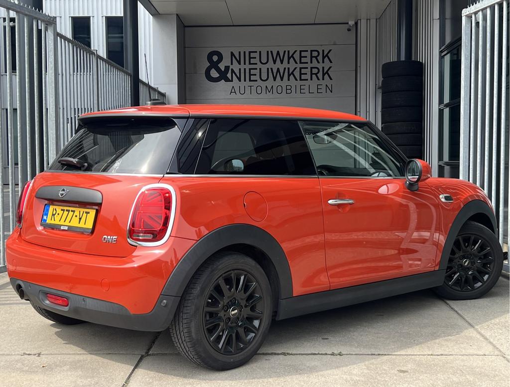 MINI Mini 1.5 One Pepper | AUTOMAAT | CRUISE CONTROL | STOEL, Overige kleuren, Met garantie (alle), 4 stoelen, Leder en Stof