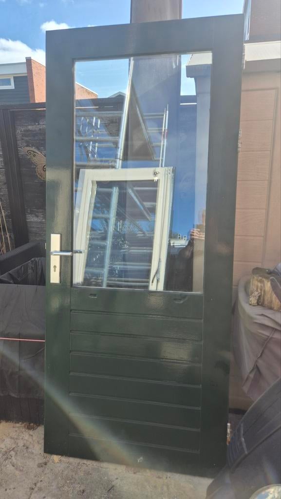 Groene buitendeur met glas en deurbeslag, Ophalen, Gebruikt, 200 tot 215 cm, Glas