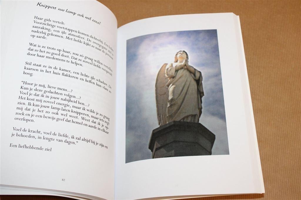 Er Loopt een Engel op Uw Pad — Engelen & Gidsen, Verdurmen, Ophalen of Verzenden, Gelezen, Overige onderwerpen, Achtergrond en Informatie