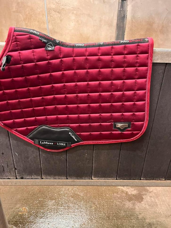 Lemieux dekje CC full loire mulberry, Dieren en Toebehoren, Paarden en Pony's | Dekens en Dekjes, Nieuw, Dekje, Ophalen of Verzenden