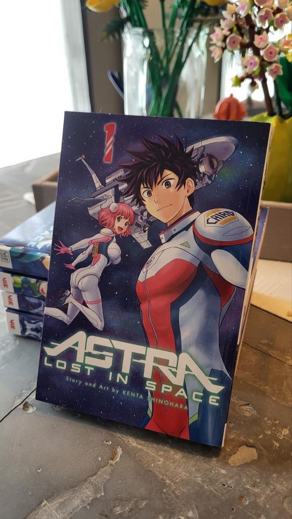 Astra Lost in Space - Complete Serie (Vol. 1-5), Boeken, Complete serie of reeks, Ophalen of Verzenden, Zo goed als nieuw