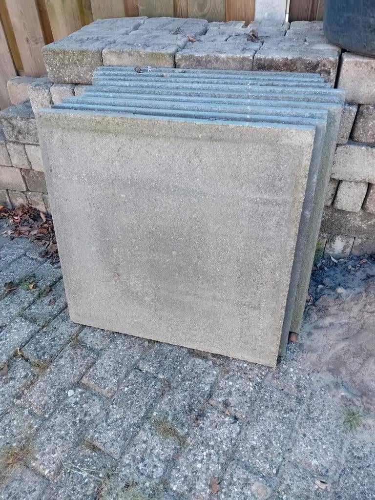 Gratis 9 Beton tegels 60x60, Ophalen, Beton, Terrastegels
