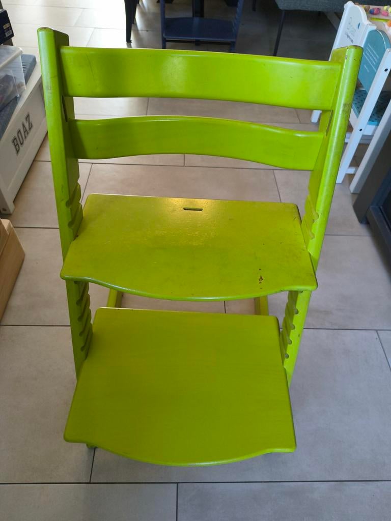 Felgroene tripp trapp meegroeistoel, verstelbaar, Kinderen en Baby's, Kinderstoelen, Ophalen, Gebruikt, Meegroeistoel, Aanschuifbaar