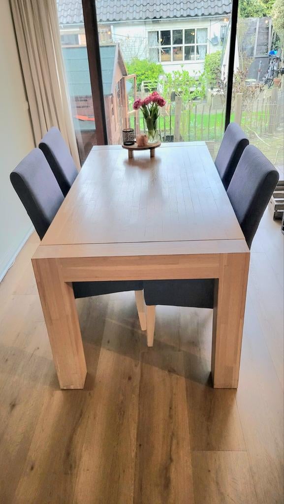 Massief eikenhouten eettafel met 4 antraciet stoelen, Huis en Inrichting, Tafels | Eettafels, Ophalen, Gebruikt, 200 cm of meer