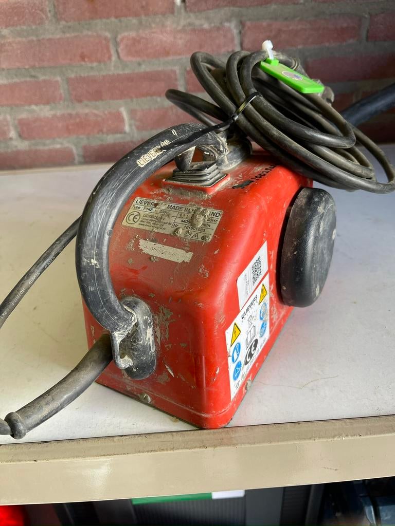 Betontrilnaald, Ophalen, Zo goed als nieuw