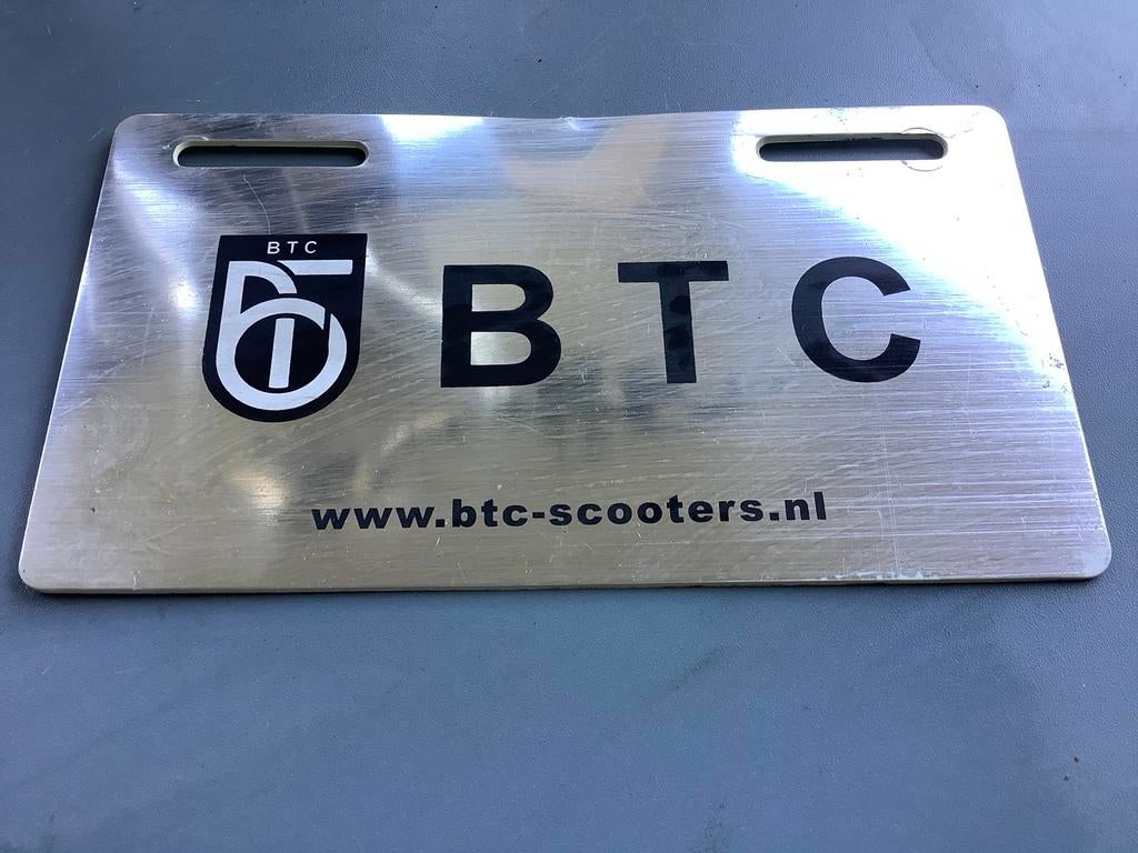 BTC scooter dealer logo, origiineel., Verzamelen, Merken en Reclamevoorwerpen, Verzenden, Overige typen