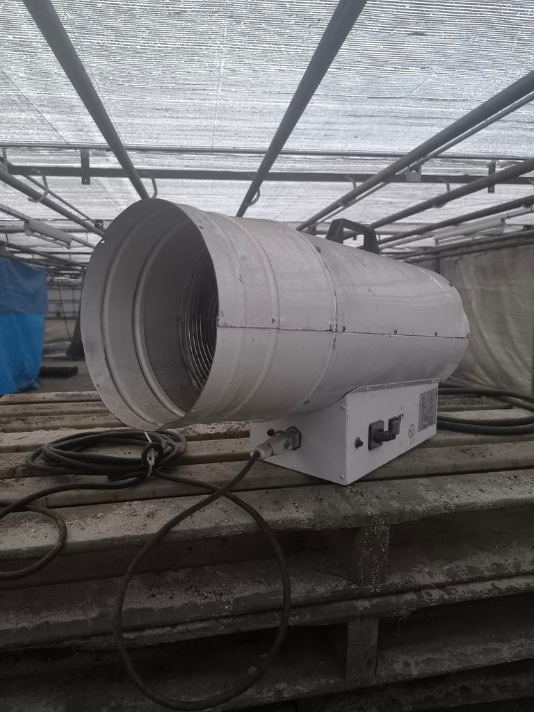 Krachtige heteluchtkanon voor kas of werkplaats (Max 18kw), Doe-het-zelf en Verbouw, Verwarming en Radiatoren, 30 tot 80 cm, Gebruikt