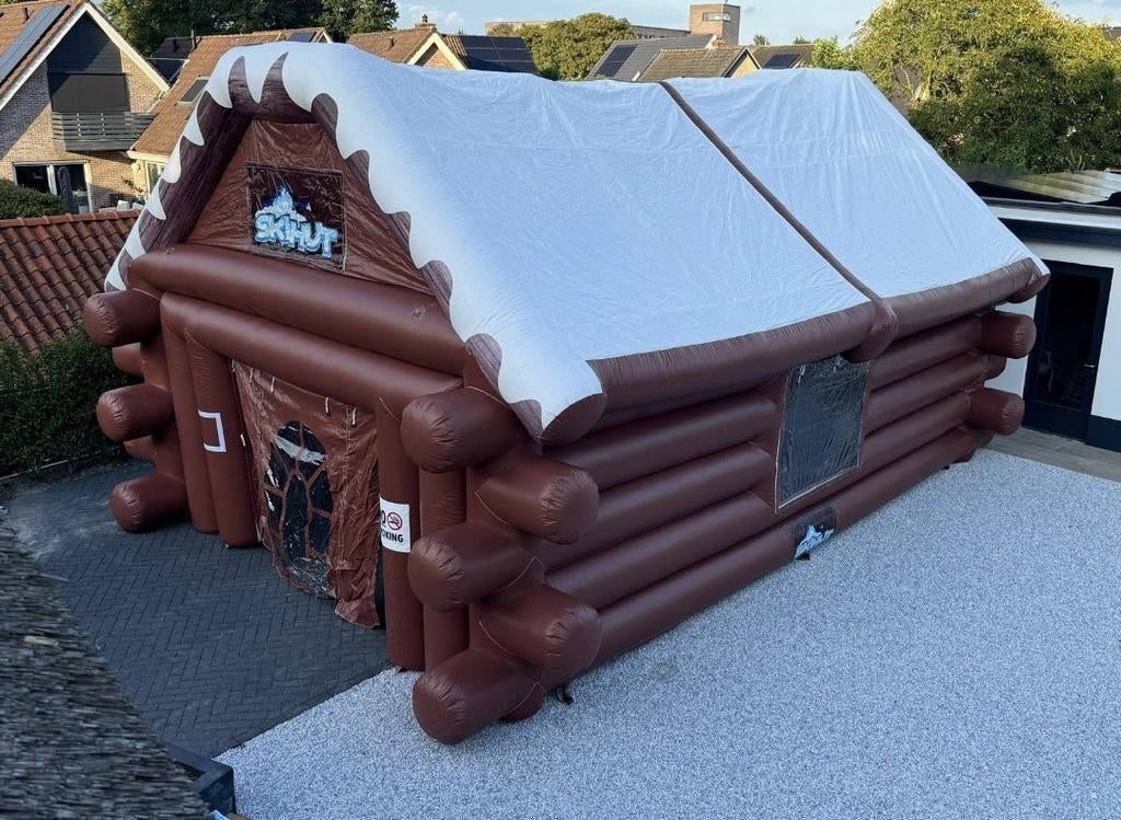 Tw huur: Opblaasbare SkiHut, Hobby en Vrije tijd, Feestartikelen | Verhuur, Ophalen, Zo goed als nieuw, Verjaardag