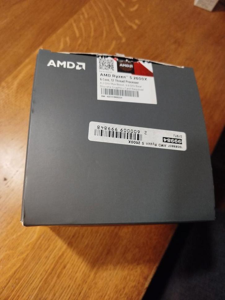 AMD Ryzen 5 2600X Processor met originele koeler en doos, Computers en Software, Processors, Gebruikt, 6-core, 3 tot 4 Ghz, Ophalen of Verzenden