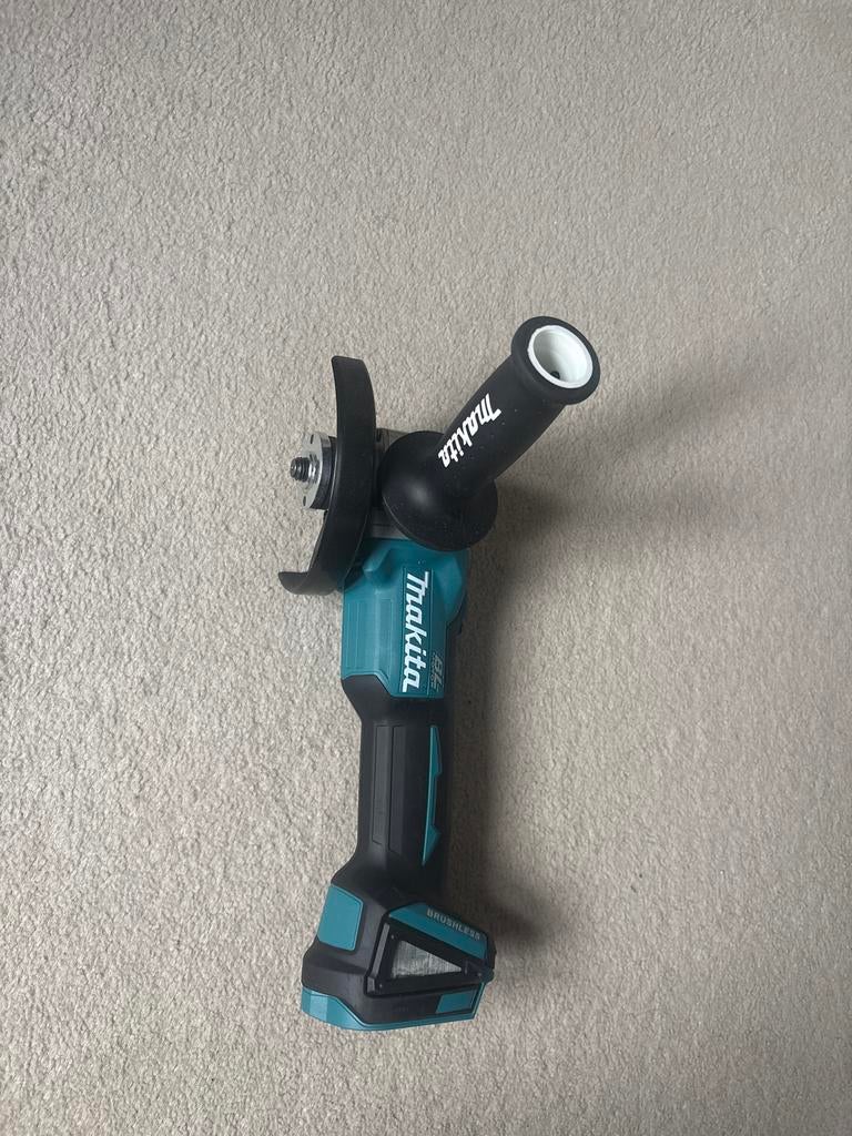 Makita DGA504 Accu Haakse Slijptol 18V (Body), Ophalen of Verzenden, Zo goed als nieuw, Minder dan 700 watt, Haakse handslijpmachine