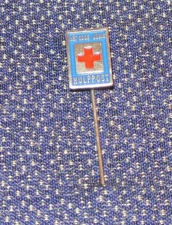 Rode Kruis hulppost speld, Ophalen of Verzenden, Gebruikt, Merk, Speldje of Pin
