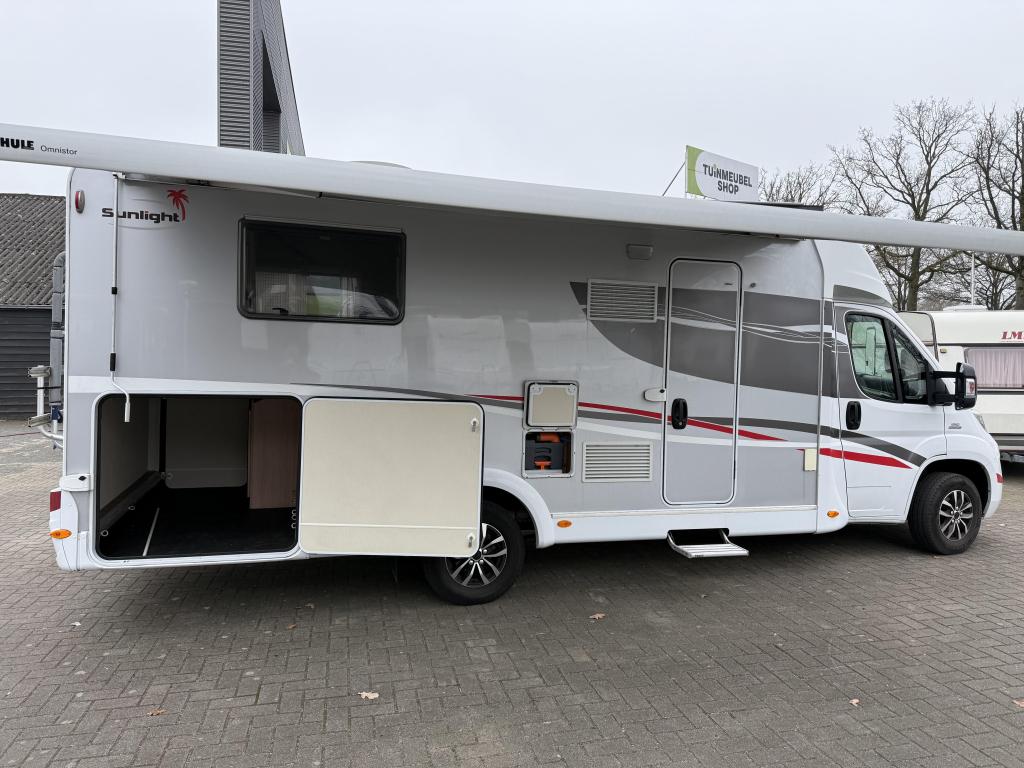 SUNLIGHT T69L EILANDBED HEFBED DOUCHE CASSETTE LUIFEL (TOP), Caravans en Kamperen, Afzuigkap, Standaard zit, Sunlight, Ringverwarming