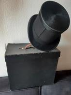 Mooie hoge hoed, in hoedendoos,sleets stoer brocante,, Ophalen of Verzenden