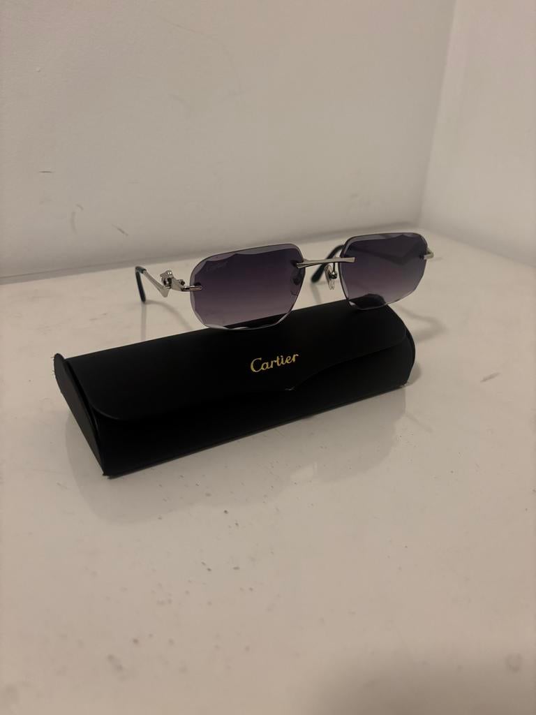 Cartier Zonnebril - Stijlvol en Tijdloos, Sieraden, Tassen en Uiterlijk, Zonnebrillen en Brillen | Heren, Zonnebril, Zwart, Zo goed als nieuw