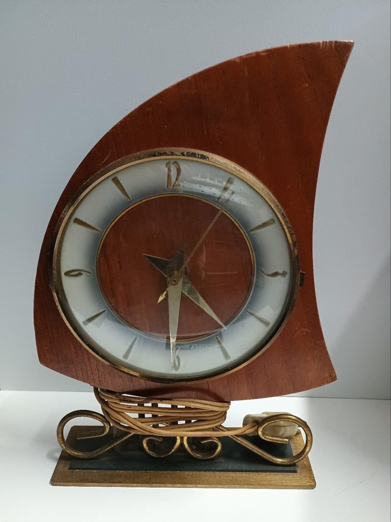 Vintage electrische NUFA klok in de vorm van een zeilboot, Antiek en Kunst, Antiek | Klokken, Ophalen