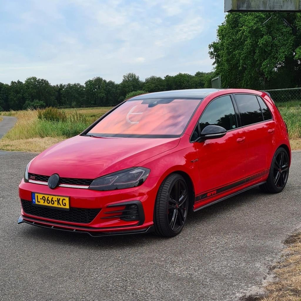 VW Golf GTI 7.5 | VOL OPTIES | LEDER | PANO | ACC | DCC |, Auto's, Zwart, 4 cilinders, Leder, 1600 kg