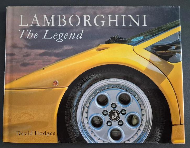 Lamborghini / The Legend - David Hodges, Boeken, Auto's | Boeken, Zo goed als nieuw, Overige merken, Ophalen of Verzenden