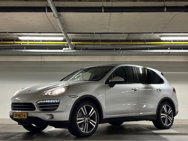 Porsche Cayenne 3.6 btw auto, nap, panoramadak (bj 2011), Auto's, Porsche, Automaat, 2005 kg, Gebruikt, Zwart