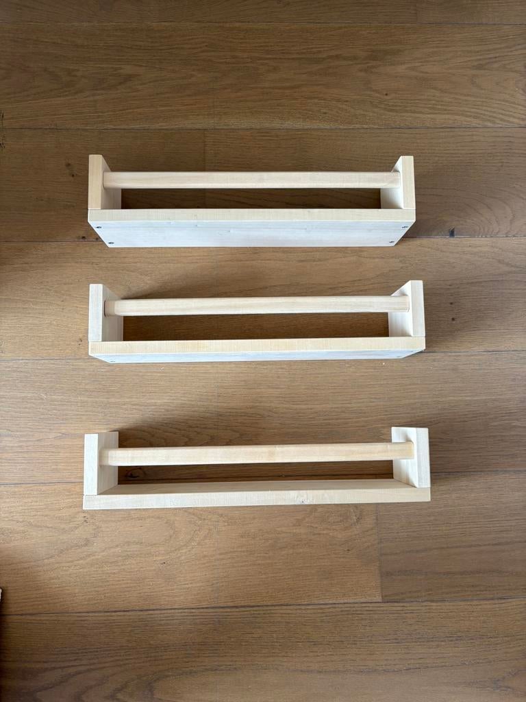 3x boekenplank lichthout, Huis en Inrichting, Woonaccessoires | Wandplanken en Boekenplanken, Ophalen, Zo goed als nieuw