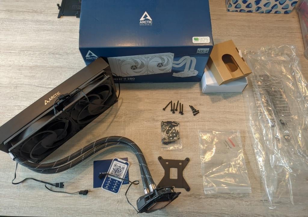 Arctic Liquid Freezer II 280, Computers en Software, Computerkoelers, Gebruikt, Waterkoeling, Ophalen