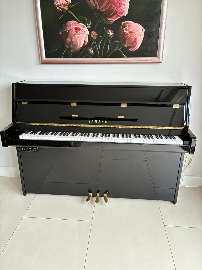 Yamaha B1 SG2 silent piano, Muziek en Instrumenten, Piano's, Ophalen, Zwart, Zo goed als nieuw, Piano