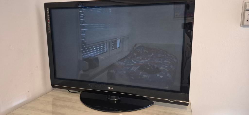 Tekoop tv 100 euro.  Computer, toetsenbord muis , 50 euro, Ophalen of Verzenden, IMac